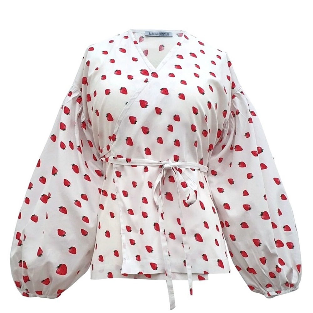 Sabina Sommer Strawberry Wrap Top